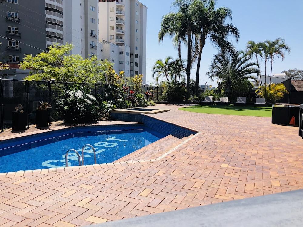 Hillcrest Apartment Hotel Brisbane Bagian luar foto