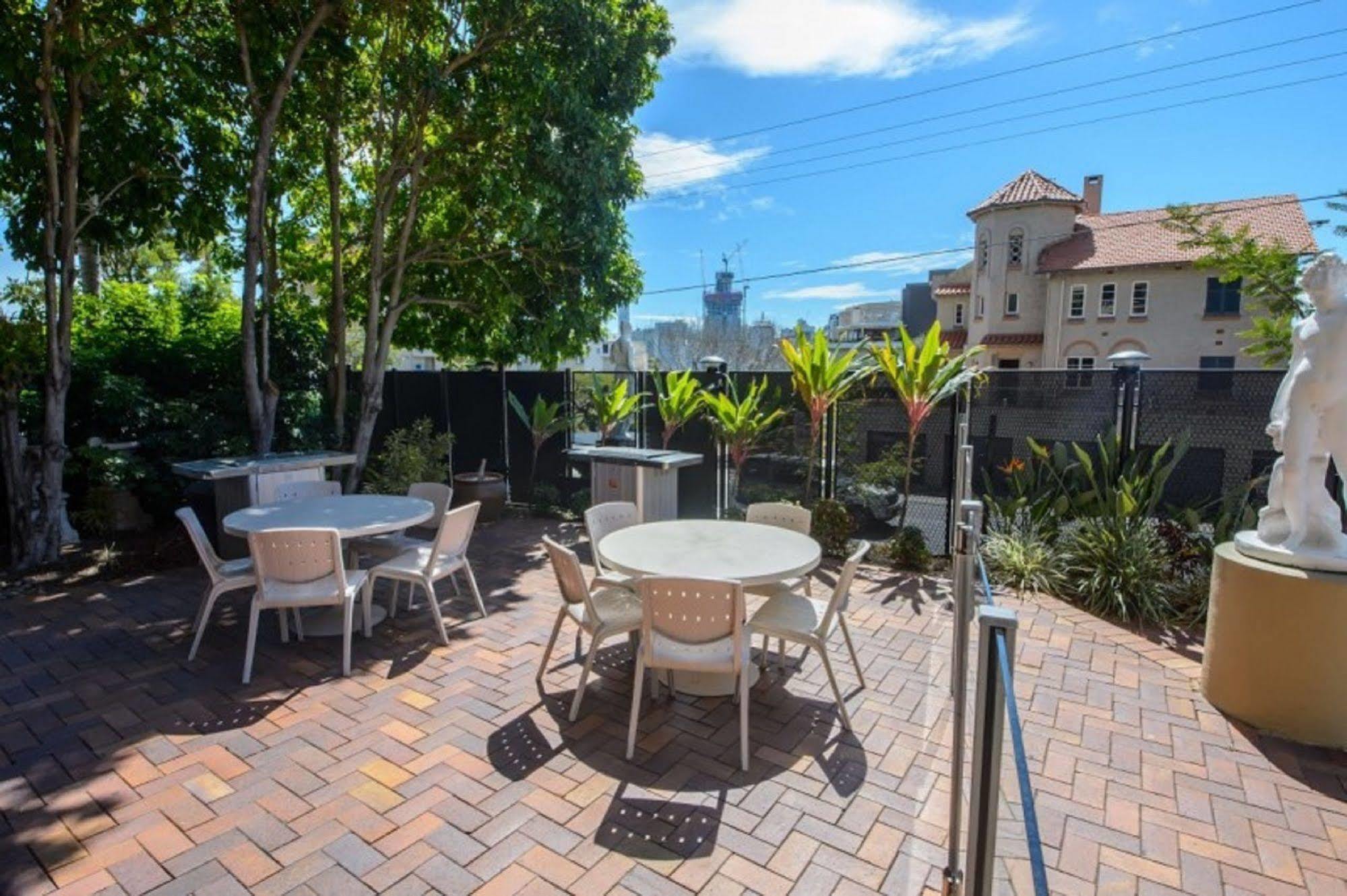 Hillcrest Apartment Hotel Brisbane Bagian luar foto
